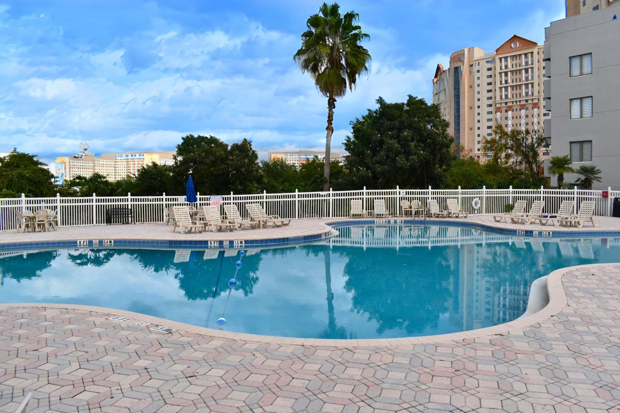 Terraceon8 Tangerine - Modern Suite With Private Terrace, Kitchen Near Universal & Occc Orlando Exterior photo